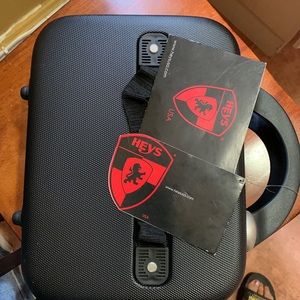 Heys brand travel cosmetic case